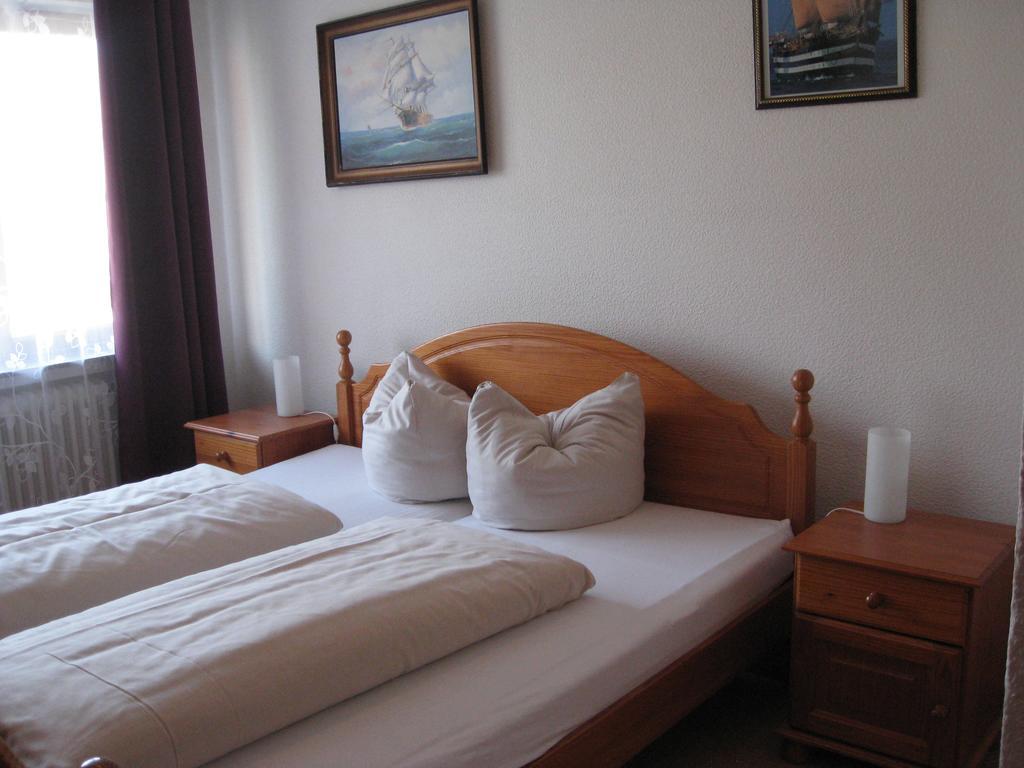 Hotel-Restaurant Cafe Caro Carolinensiel Εξωτερικό φωτογραφία