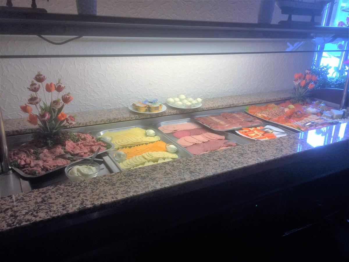 Hotel-Restaurant Cafe Caro Carolinensiel Εξωτερικό φωτογραφία
